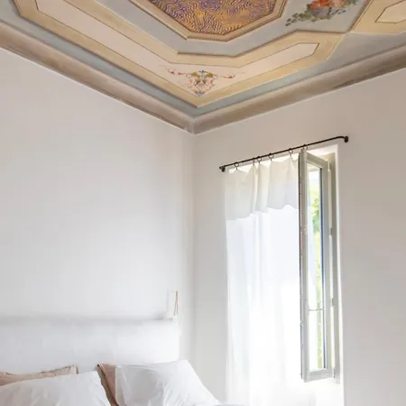 Hotel La Batisse En Blanc Golfe-Juan