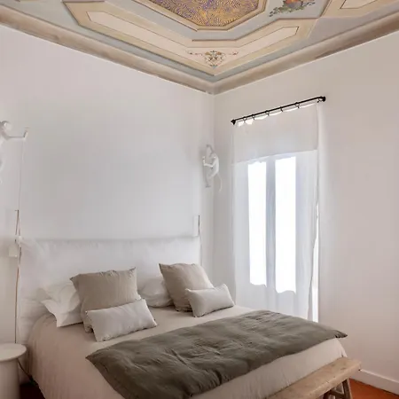 La Batisse En Blanc